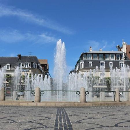 Appartement, Place Morny. Deauville Buitenkant foto